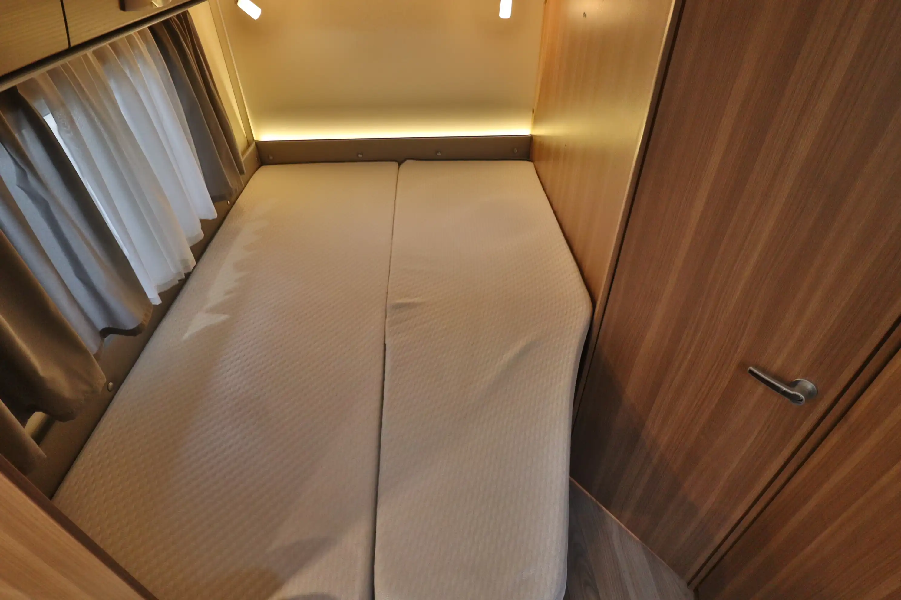 WEINSBERG Cara Loft 650 MF